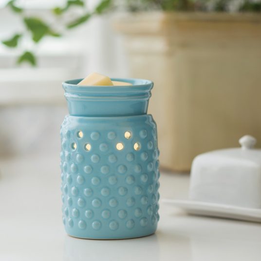 HOBNAIL MIDSIZE ILLUMINATION WAX WARMER