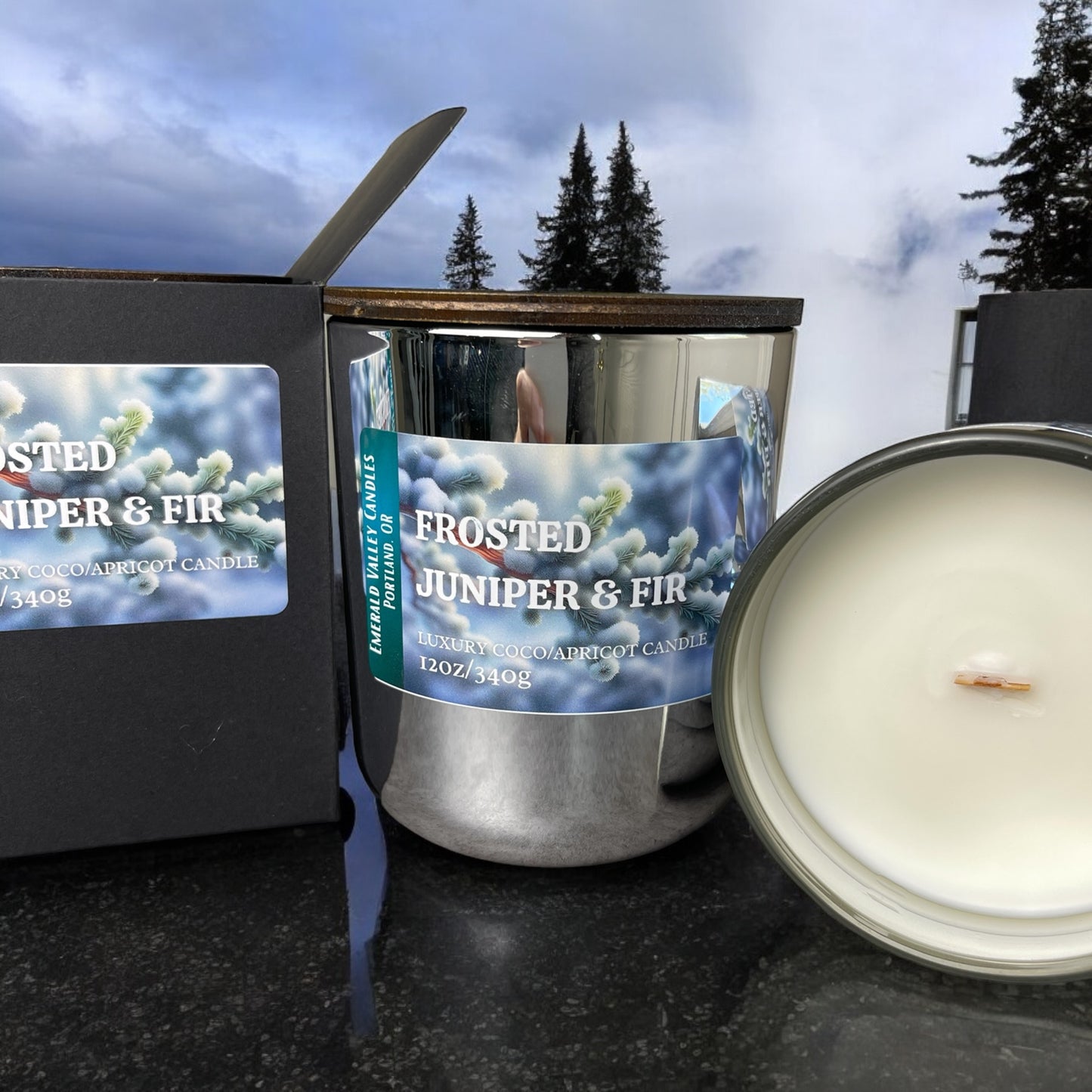 FROSTED JUNIPER & FIR CANDLE